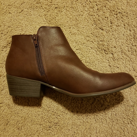 Esprit Boots - Picture 7 of 9